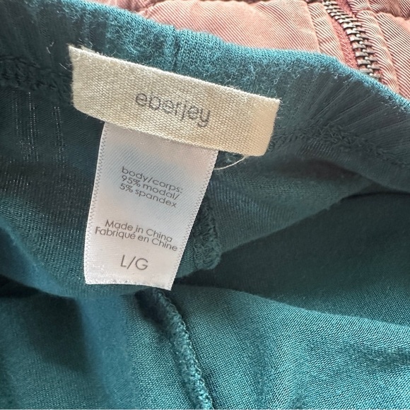 Eberjey Gisele TENCEL™ Modal Long PJ Set in Evergreen Size L - Picture 9 of 11